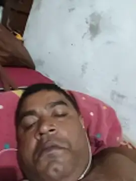 Snapshot of deshilnd chatting on June 15, 2026, 8:52 pm deshilnd online show from June 15, 2026, 8:52 pm