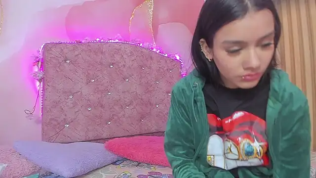 Snapshot of Melanie__Evans chatting on March 16, 2026, 11:03 am Melanie Evans online show from March 16, 2026, 11:03 am