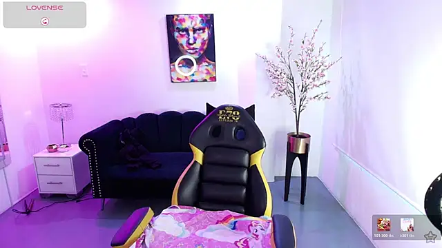 Victoria  doll online show from June 3, 2026, 12:28 pm