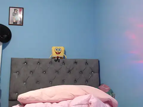 nathaliaGIMENEZ online show from February 5, 2026, 6:48 pm