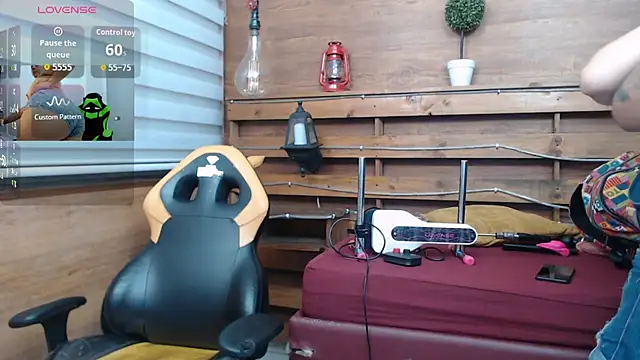 allison max tattoo online show from February 25, 2026, 1:17 am