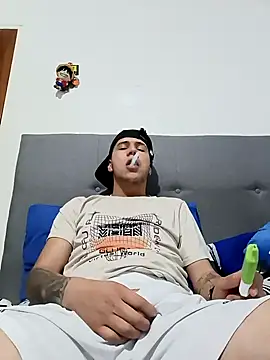 Andrew18ramirez online show from February 11, 2026, 4:23 am