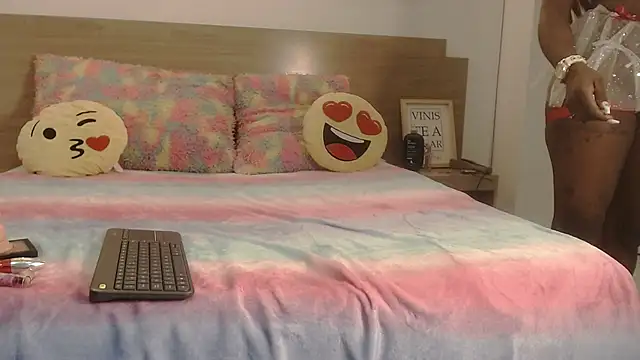 Charllotte Brown online show from February 2, 2026, 12:20 am