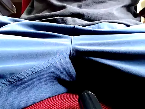 Snapshot of sedutormisterioso chatting on February 19, 2026, 5:10 pm sedutormisterioso online show from February 19, 2026, 5:10 pm