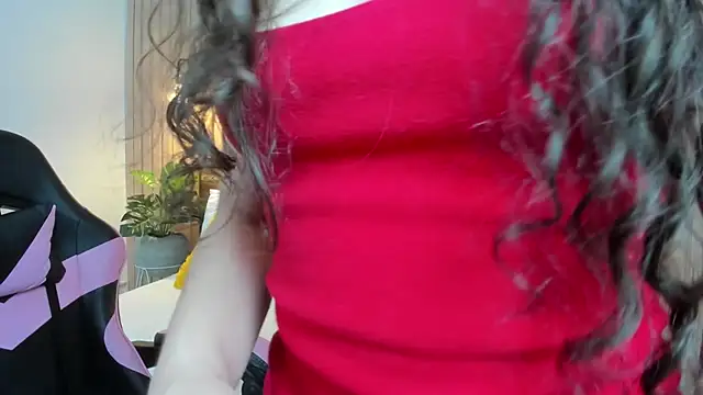valeryn  rosse online show from July 15, 2026, 7:43 pm