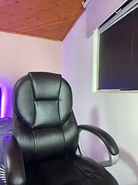 Snapshot of Violetta_pinkk1 chatting on February 7, 2026, 4:42 am Violetta pinkk1 online show from February 7, 2026, 4:42 am