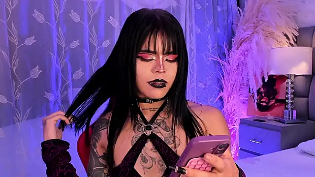 SweetDevil 7 online show from July 14, 2026, 11:55 pm
