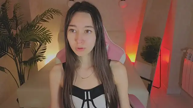 Nicole Brownie online show from June 6, 2026, 2:28 am