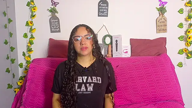emiily curly online show from August 6, 2026, 11:38 am