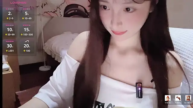 Xiaoyun 6666 online show from April 29, 2026, 8:37 pm