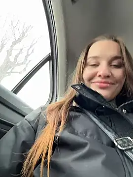 Snapshot of KishaMur chatting on March 8, 2026, 5:55 am KishaMur online show from March 8, 2026, 5:55 am