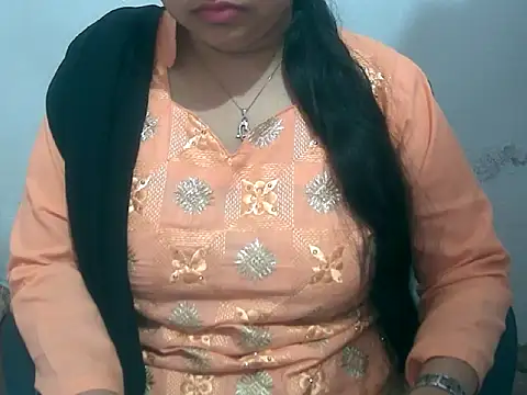 Cute Aliyaa online show from March 6, 2026, 8:31 am