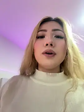 Snapshot of Isa_cortes_ chatting on June 30, 2026, 2:06 pm Isa cortes online show from June 30, 2026, 2:06 pm