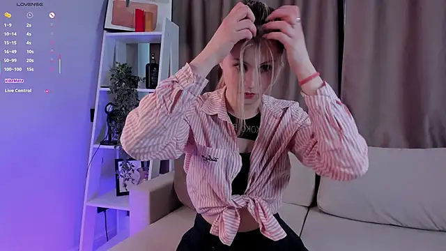 Snapshot of EdraFels chatting on March 20, 2026, 7:31 am EdraFels online show from March 20, 2026, 7:31 am