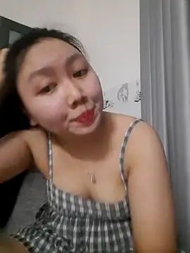 Heo xxinhxx online show from February 20, 2026, 2:30 pm