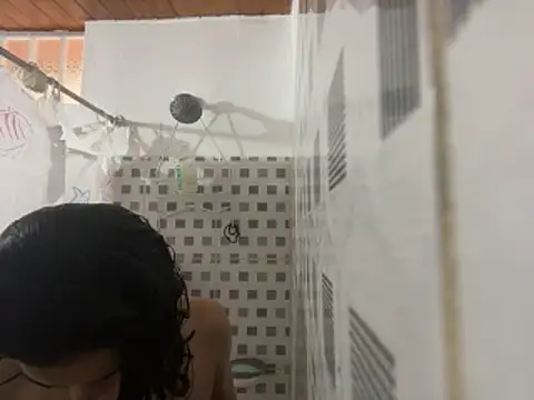 Snapshot of bliinkii_and_luka_ chatting on February 28, 2026, 1:00 pm bliinkii and luka online show from February 28, 2026, 1:00 pm