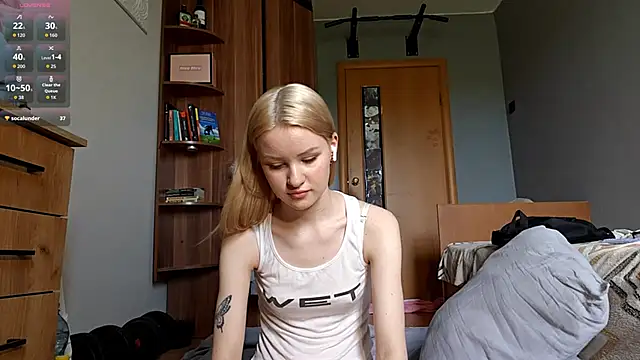 ChongTreece online show from June 13, 2026, 7:39 am