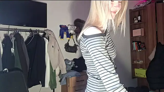 Snapshot of ChongTreece chatting on March 13, 2026, 5:12 am ChongTreece online show from March 13, 2026, 5:12 am