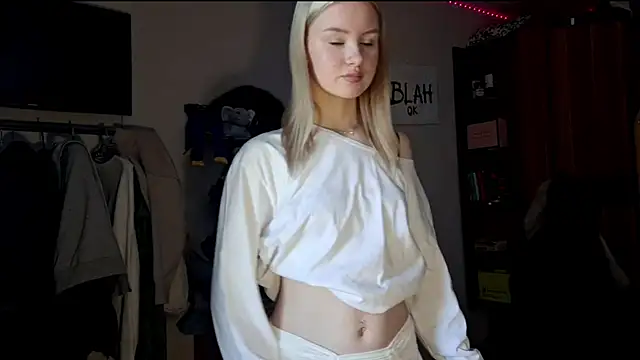 Snapshot of ChongTreece chatting on March 15, 2026, 5:14 am ChongTreece online show from March 15, 2026, 5:14 am