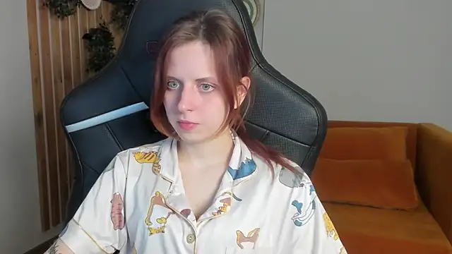 FreyaVey online show from March 18, 2026, 5:25 pm