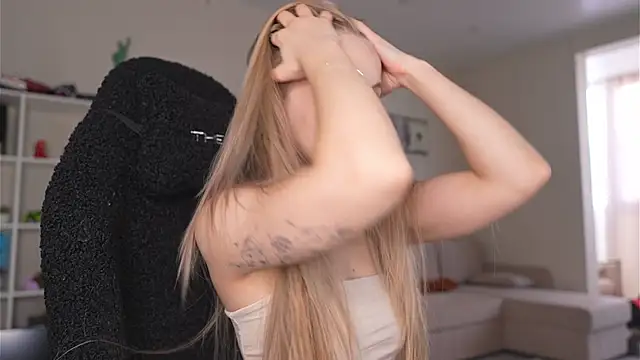 Appr0ved  online show from March 22, 2026, 3:13 pm