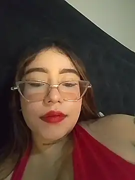 Helll girll online show from February 18, 2026, 2:09 am