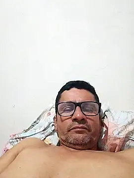 dilduarte26 online show from February 5, 2026, 1:23 am