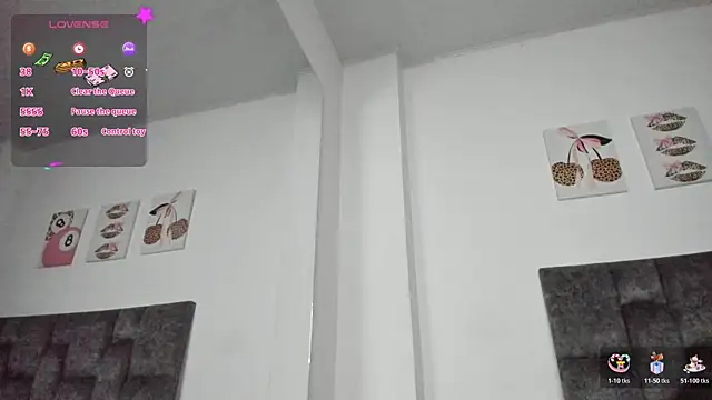 Snapshot of Isabella_Moon9 chatting on June 2, 2026, 11:43 am Isabella Moon9 online show from June 2, 2026, 11:43 am