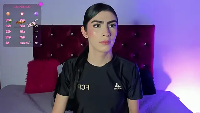 Isabella Moon9 online show from July 2, 2026, 11:38 am