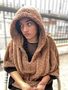 Georgia Pink online show from February 1, 2026, 8:29 pm