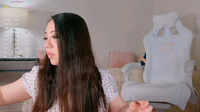 naughtytilly online show from March 15, 2025, 8:21 pm