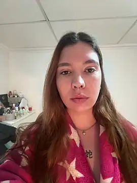 ineesdelrey online show from February 2, 2026, 2:27 pm