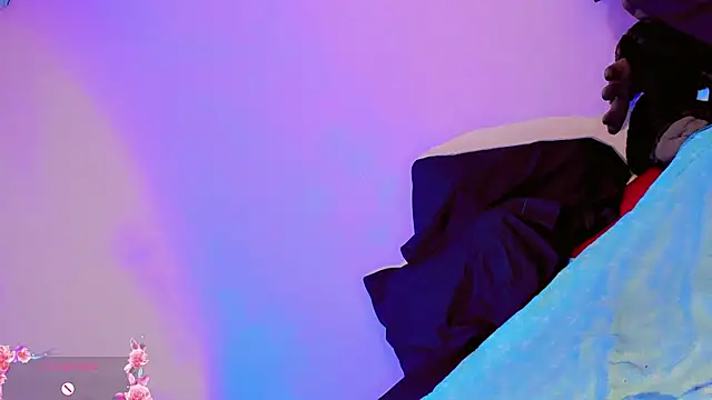 zoe rous2 online show from March 18, 2026, 1:46 pm