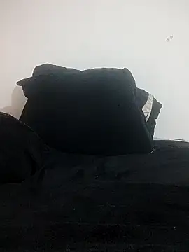 hairyandbigmann online show from February 3, 2026, 2:53 am