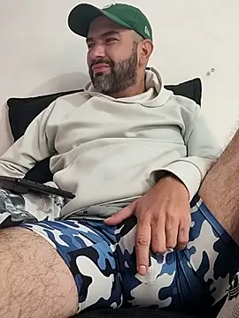 hairyandbigmann online show from February 26, 2026, 6:30 pm