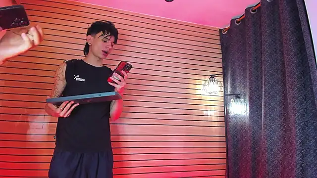 TheBatMansion online show from March 20, 2026, 2:01 am