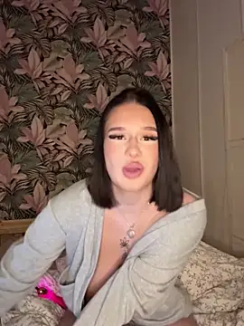 Snapshot of leannabbyy chatting on March 13, 2026, 8:14 pm leannabbyy online show from March 13, 2026, 8:14 pm