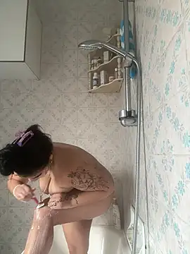 Aloyenita online show from March 9, 2026, 1:36 pm