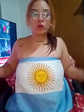 kuramaqueen online show from July 12, 2026, 4:46 am