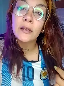 kuramaqueen online show from June 27, 2026, 7:31 pm