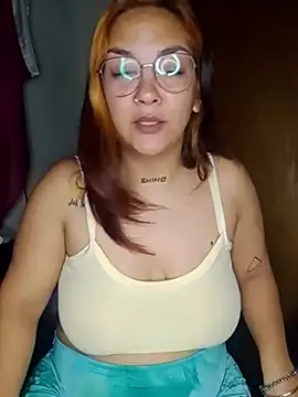 kuramaqueen online show from July 18, 2026, 9:51 am
