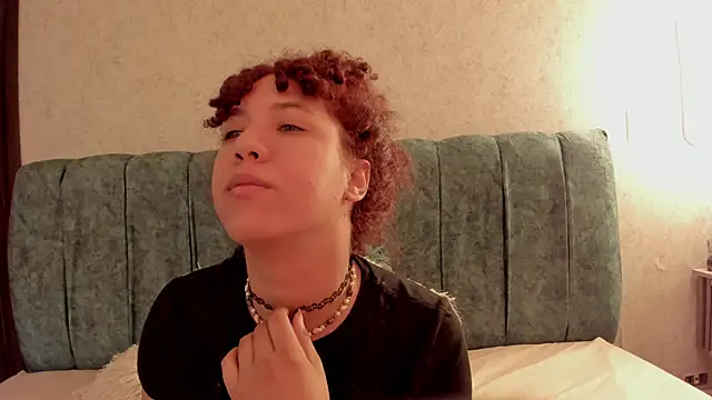 Snapshot of Aleera_Walton chatting on March 18, 2026, 7:15 pm Aleera Walton online show from March 18, 2026, 7:15 pm