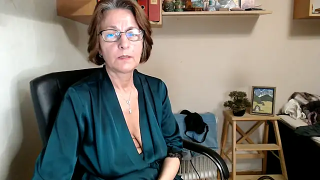 Snapshot of katemodel chatting on August 3, 2026, 6:21 am katemodel online show from August 3, 2026, 6:21 am
