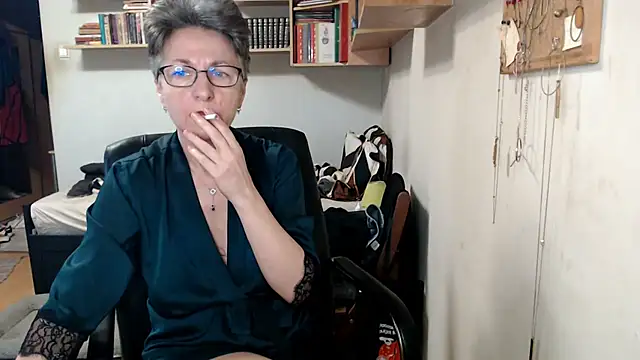 katemodel online show from October 24, 2025, 6:45 am