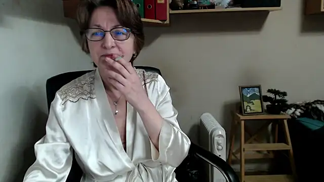 katemodel online show from February 27, 2026, 7:08 am