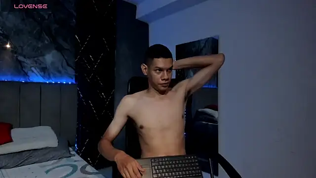 milo cruz  online show from February 10, 2026, 2:05 pm