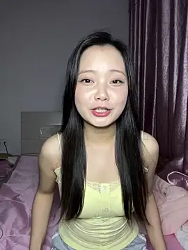 BIGBABYYEYE online show from June 1, 2026, 2:06 pm