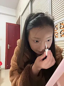 Snapshot of BIGBABYYEYE chatting on March 5, 2026, 12:46 pm BIGBABYYEYE online show from March 5, 2026, 12:46 pm