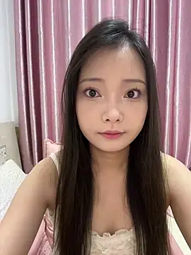 BIGBABYYEYE online show from June 26, 2026, 12:55 pm