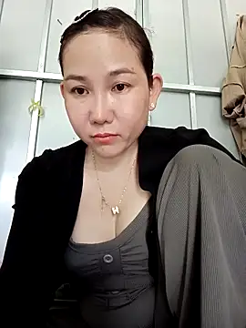 Ana-love2026 online show from April 25, 2026, 2:03 am